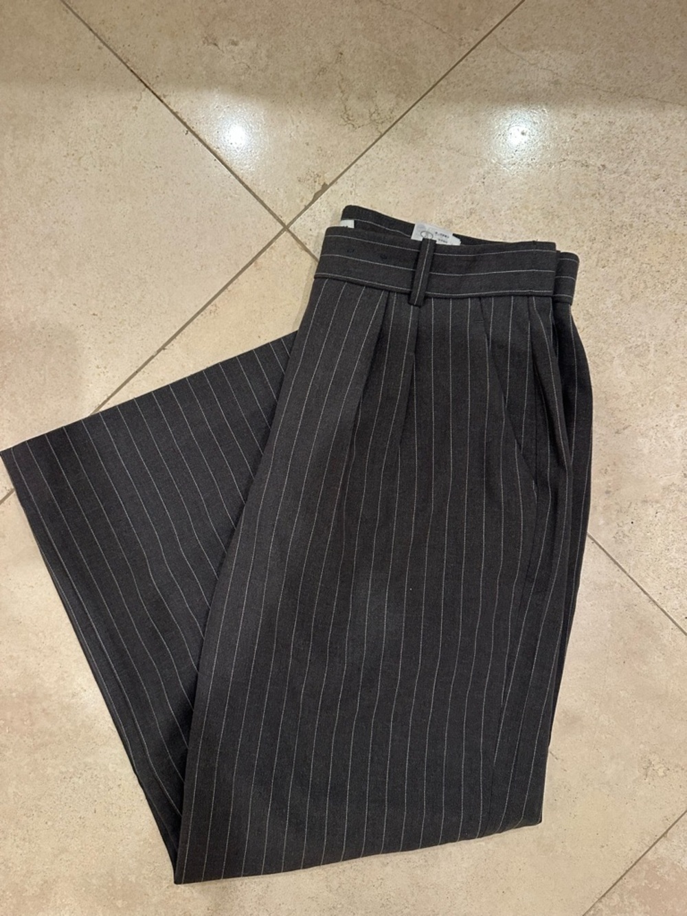 Abercrombie Sloane Low Rise Wide Leg Pant